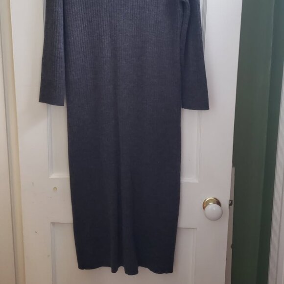 EUC women's sweater dress set medium - Picture 14 of 14